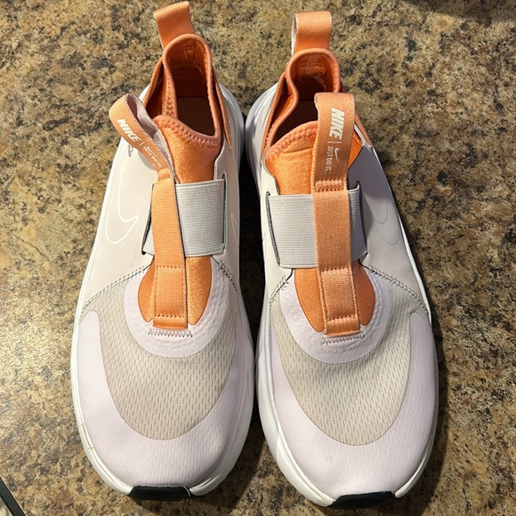 Nike slip on - Picture 2 of 5